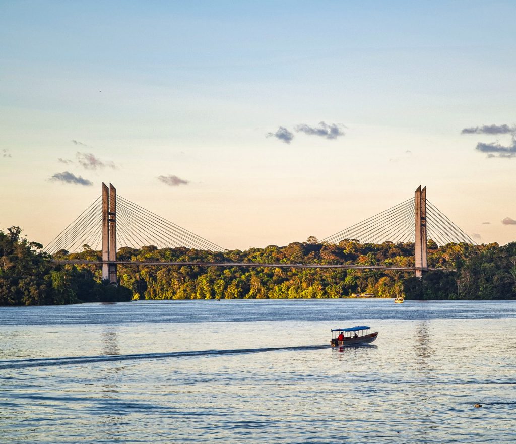 Oyapock Guyane : L&rsquo;Aventure Outre-Mer Qui T&rsquo;Attend