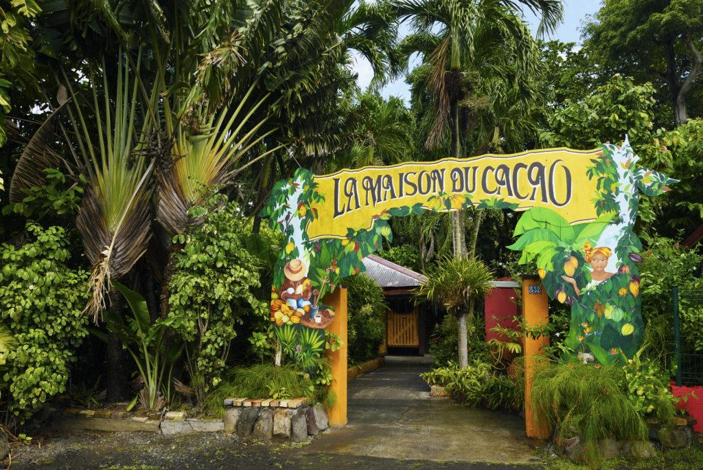 Maison du Cacao en Guadeloupe : Ton Voyage Inoubliable au Cœur de l&rsquo;Outre-Mer Tourisme