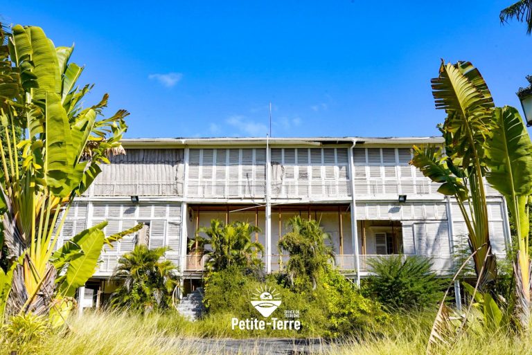 La Maison du Gouverneur : Trésor du Patrimoine Historique de Mayotte