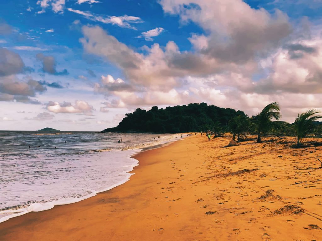 Les Plages de Guyane : Ton Guide Ultime pour un Séjour en Outre-mer
