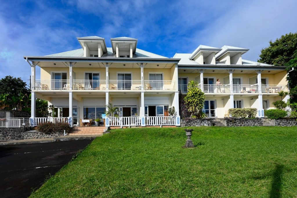 Entre lave et lagon : Ton séjour nature à Sainte-Rose à La Réunion