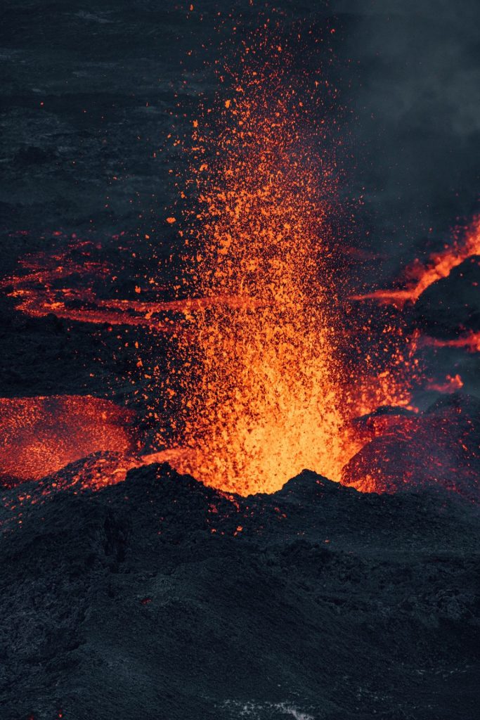 Éruption du Piton de la Fournaise 2026 : Le spectacle grandiose de La Réunion