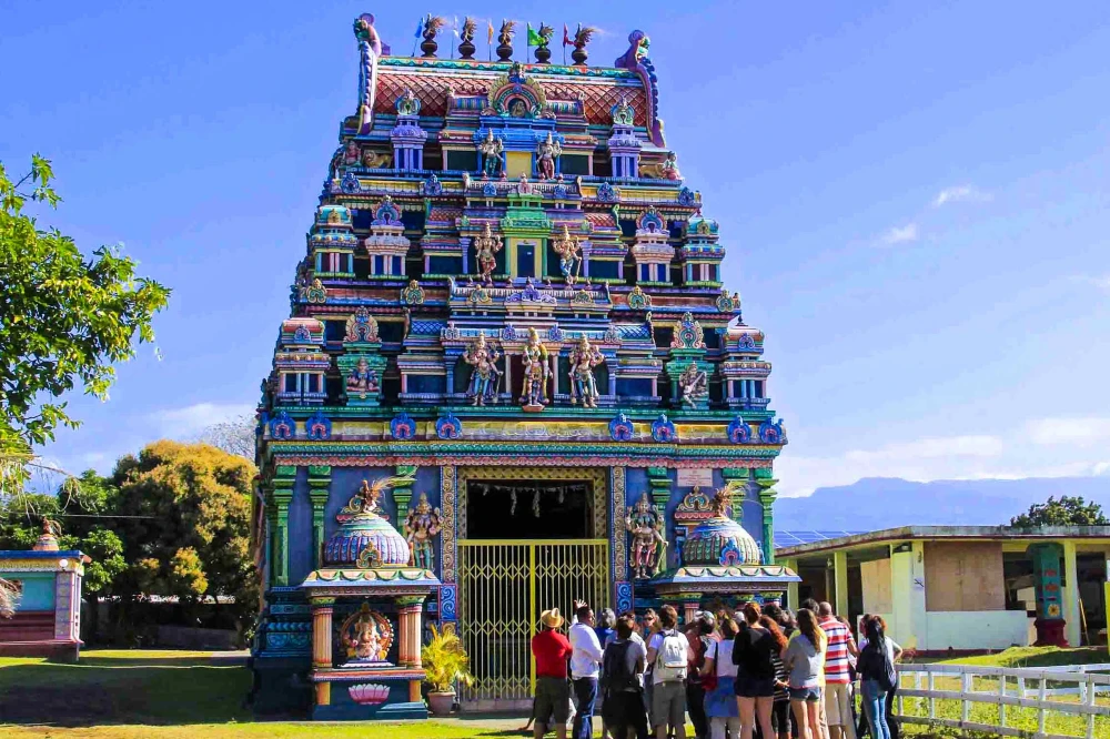 Visite le Temple du Colosse : un joyau de La Réunion à Saint-André
