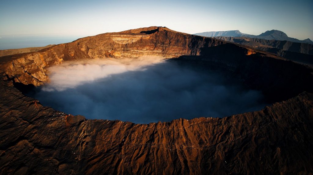 Piton de la Fournaise : Alerte Éruption Imminente à La Réunion ! Le Guide Outre-mer Tourisme