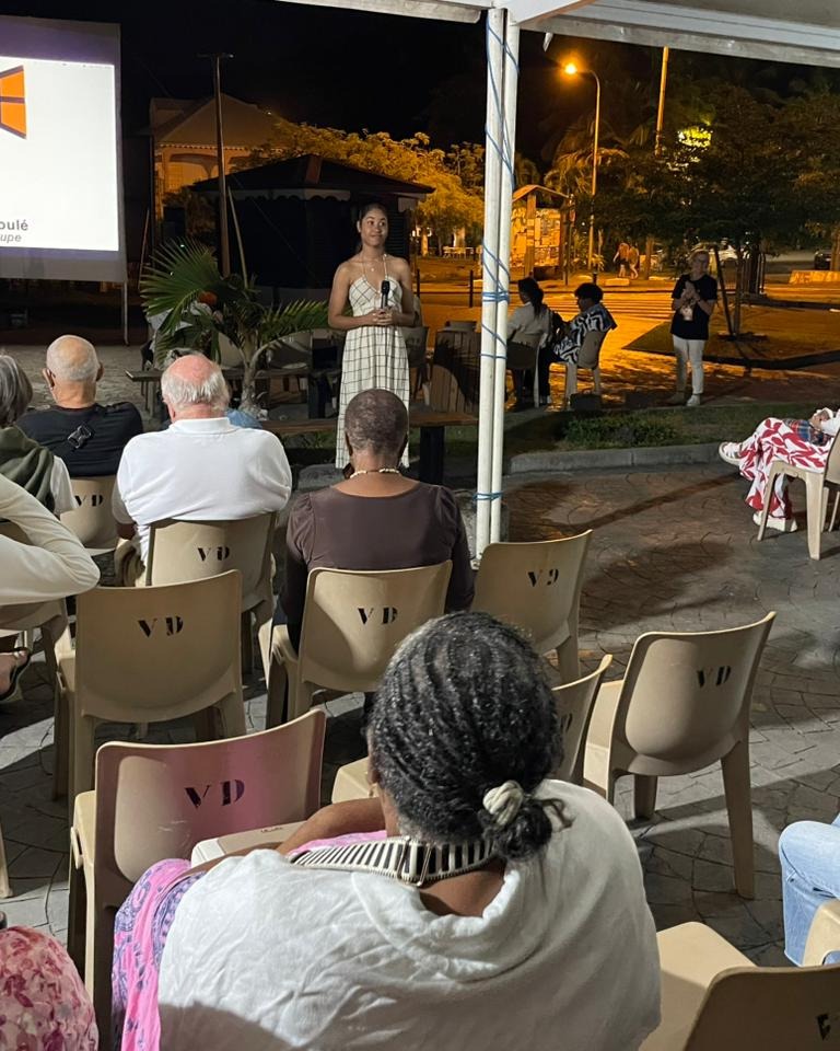 Cinéma sous les étoiles : Une soirée inoubliable en Guadeloupe, terre d&rsquo;Outre-mer