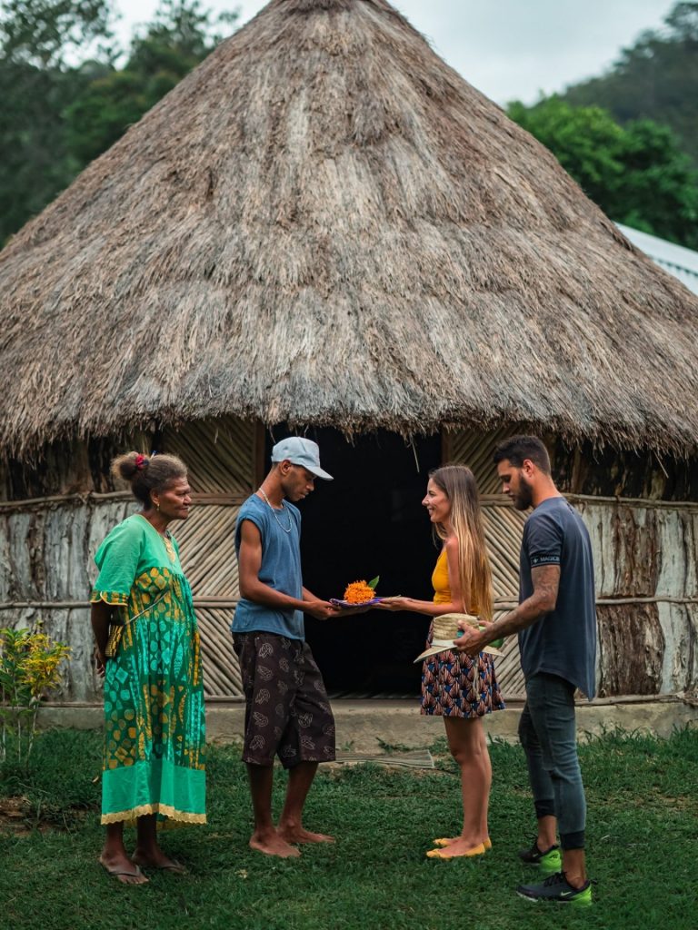 S&rsquo;immerger dans la culture Kanak : Un voyage authentique en Nouvelle-Calédonie