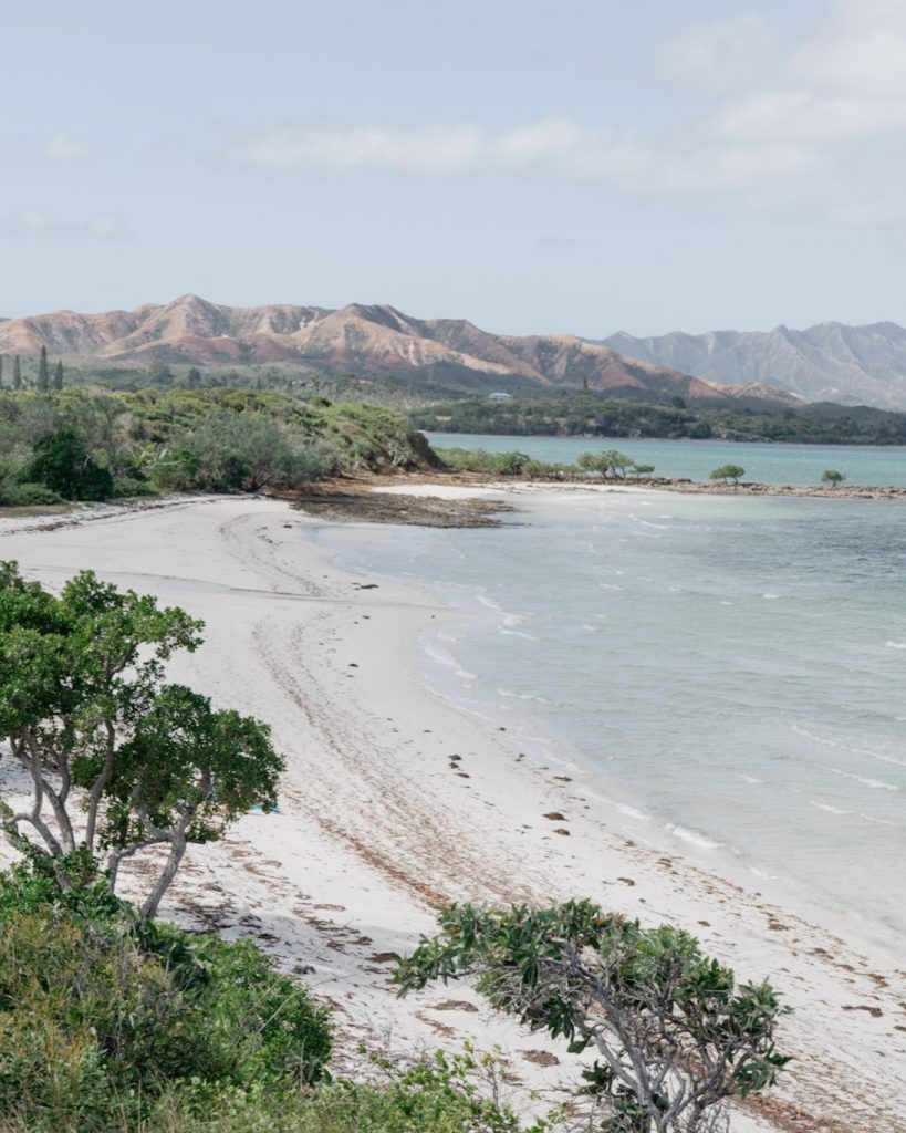 Évasion à la Plage Blanche : le joyau de Poum en Nouvelle-Calédonie, Outre-mer
