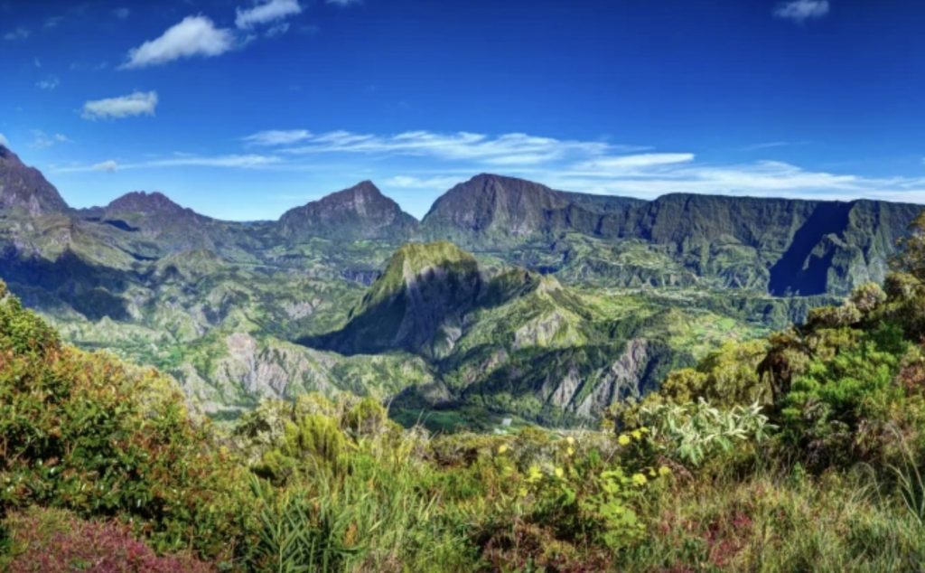Le Grand Raid 2026 à La Réunion : La CIREST et l&rsquo;Outre-mer placent Salazie au centre de la Diagonale des Fous