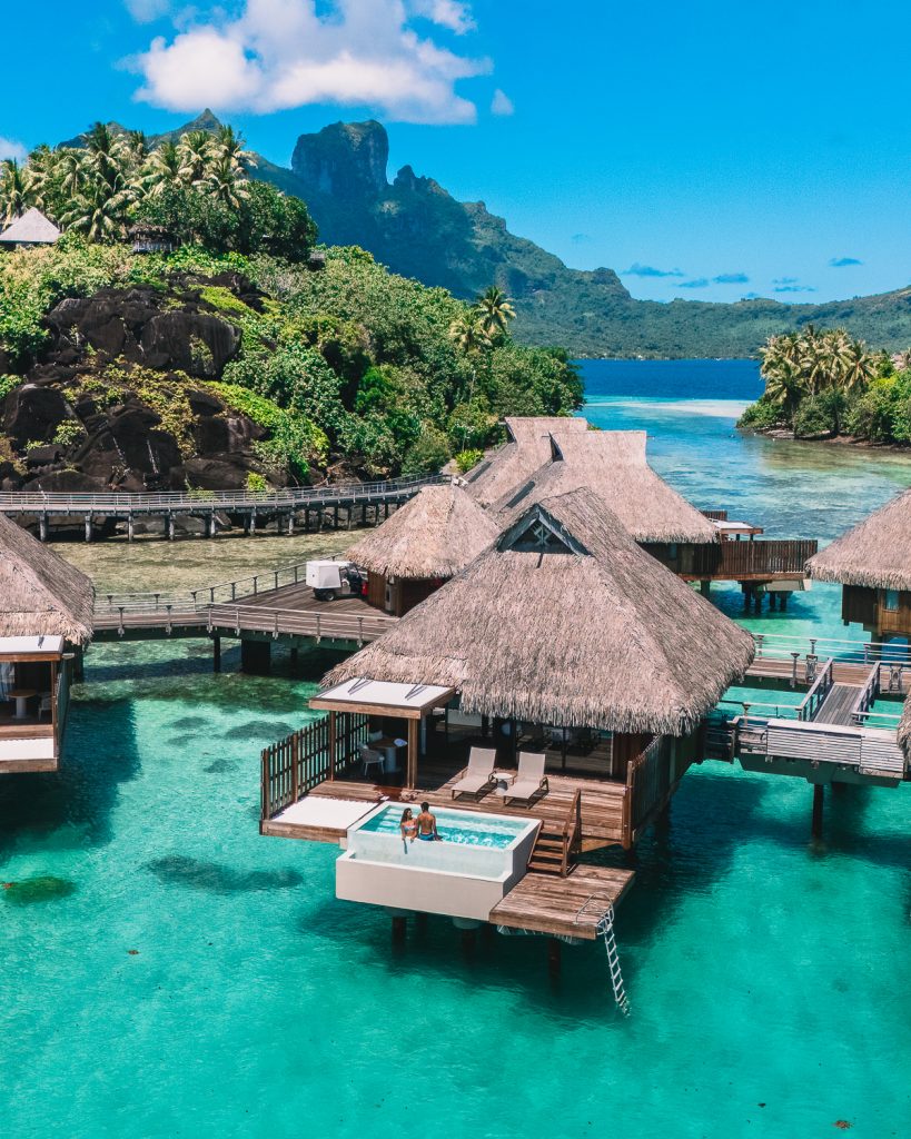 Tahiti Tourisme : Le rêve ultime du bungalow sur pilotis en Polynésie, merveille d&rsquo;Outre-mer