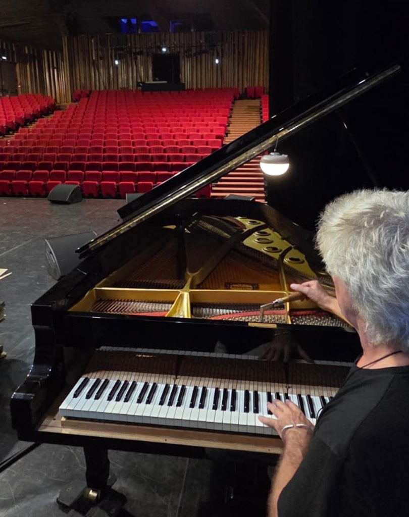 Piano et Virtuosité au Théâtre Luc Donat de La Réunion en Outre-mer