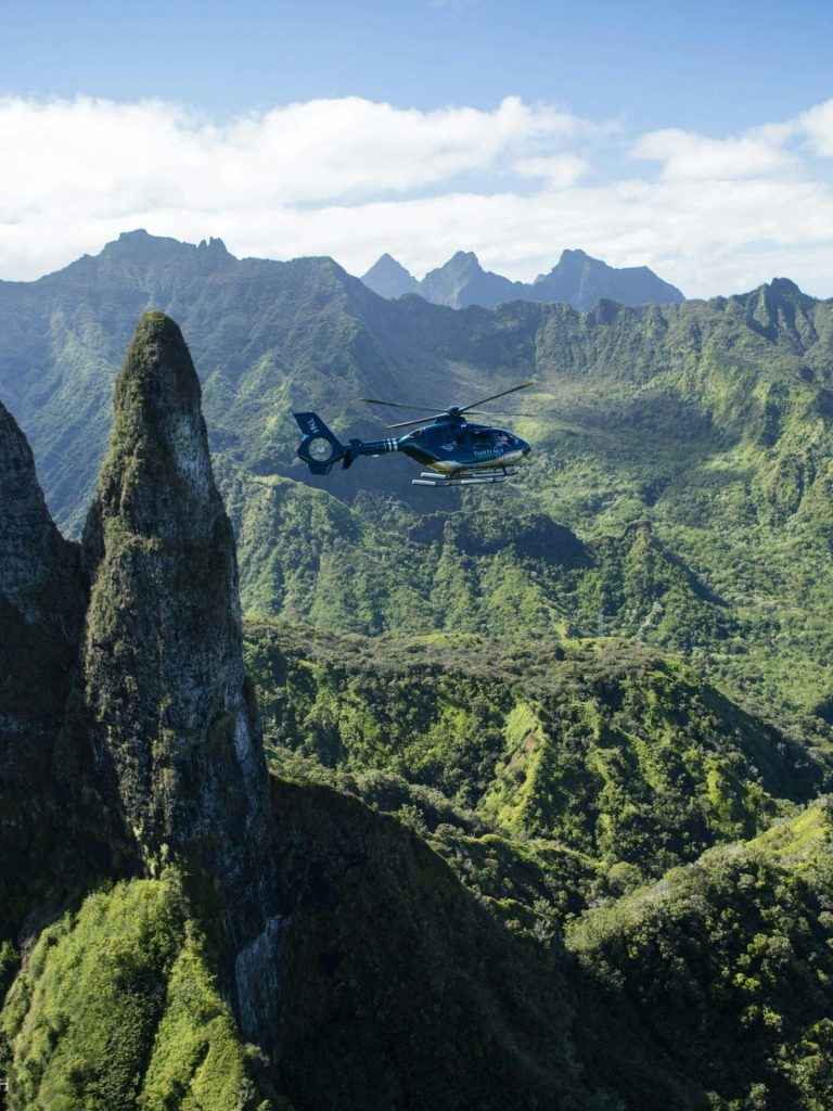 Tahiti Tourisme : Survole Moorea avec Tahiti Nui Helicopters pour un séjour inoubliable en Polynésie