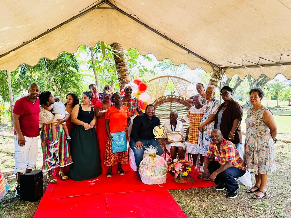 Centenaire en Outre-mer : la Ville de Capesterre Belle-Eau célèbre 100 ans de vie en Guadeloupe