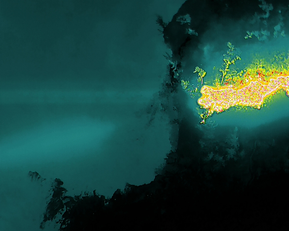 Spectacle à La Réunion : la lave rejoint l&rsquo;océan selon l&rsquo;Observatoire Volcanologique du Piton de la Fournaise en Outre-mer