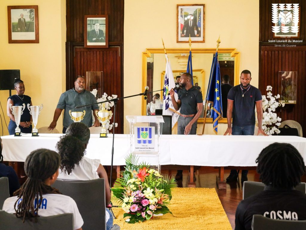 Saint-Laurent du Maroni célèbre le Cosma Handball : un doublé historique pour la Guyane et l&rsquo;Outre-mer