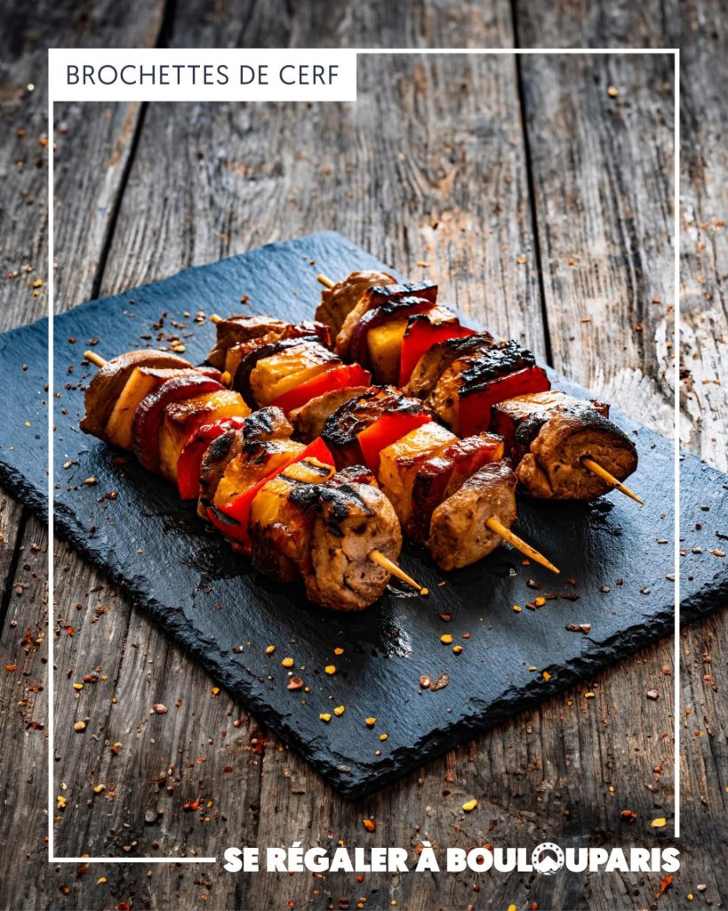 Gastronomie en Outre-mer : Savourez les brochettes de cerf avec Boulouparis Tourisme en Nouvelle-Calédonie