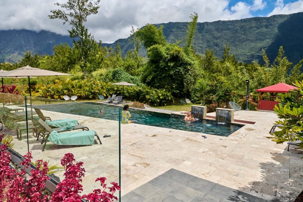 Évasion bien-être à La Réunion en Outre-mer : détente absolue au Sarana Hôtel & Spa avec Côté Est Réunion