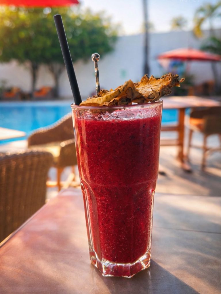 Cocktails de fruits frais en Outre-mer : une expérience sensorielle à l’Hôtel Le Nautile de La Réunion