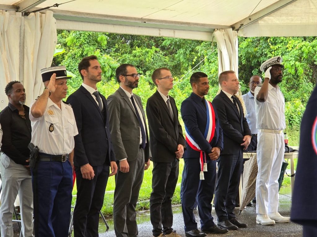 Hommage en Guyane : Le Préfet de la région Guyane honore la mémoire des agents pénitentiaires en Outre-mer