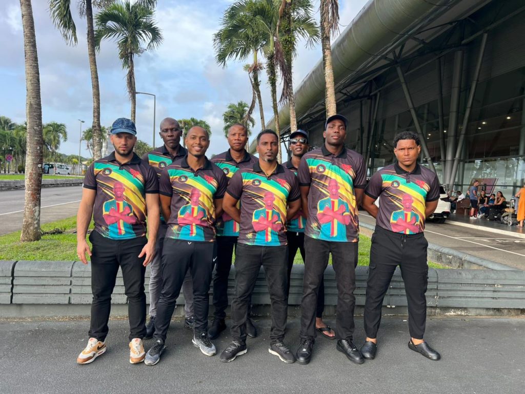Match au sommet en Guyane : les pompiers de la Ville de Kourou disputent le championnat de football en Outre-mer