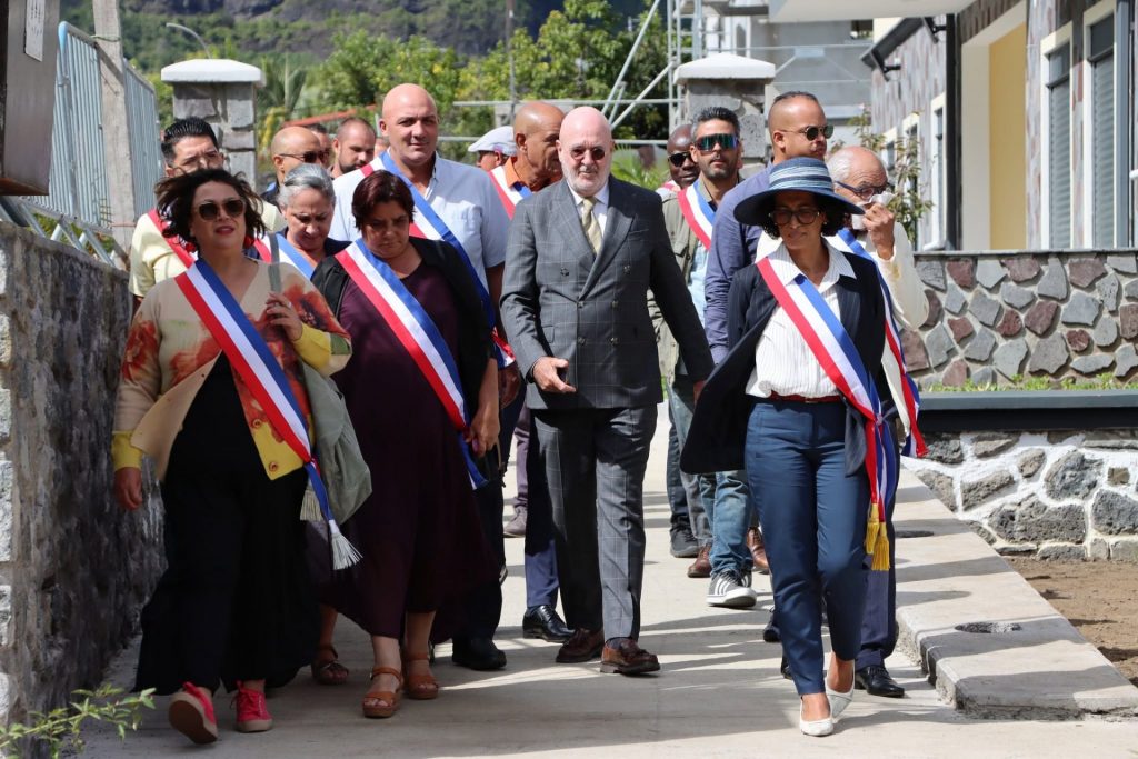 Aménagement et Gestion Durable : La Ville de Cilaos Reçoit le Sous-Préfet Pour Structurer l&rsquo;Avenir de La Réunion en Outre-mer