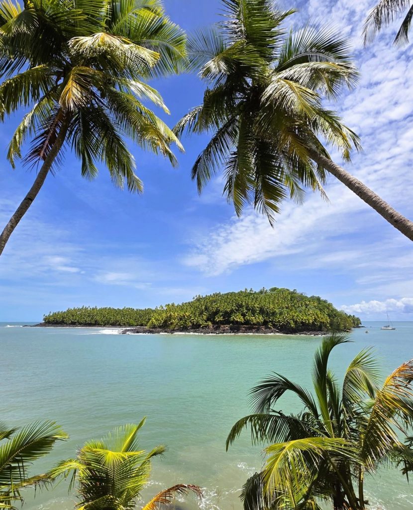 Visiter les Îles du Salut : Le trésor historique et naturel à découvrir en Guyane Amazonie avec Outre-mer Tourisme