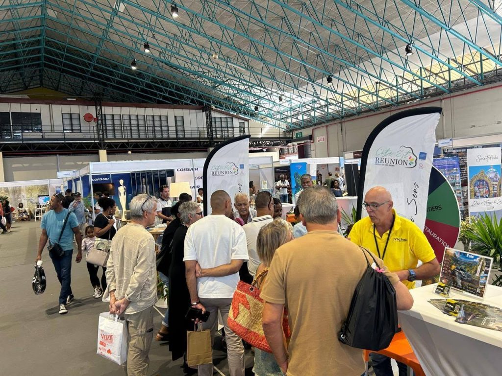 Salon du tourisme et des loisirs : succès total pour le Salon Veezit avec la Cirest, la communauté d&rsquo;agglomération de l&rsquo;Est de La Réunion, vitrine d&rsquo;exception en Outre-mer