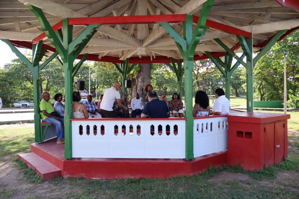 Comment l&rsquo;écotourisme et la propreté métamorphosent les vacances en Outre-mer ? Cap sur la Ville de Cayenne en Guyane !