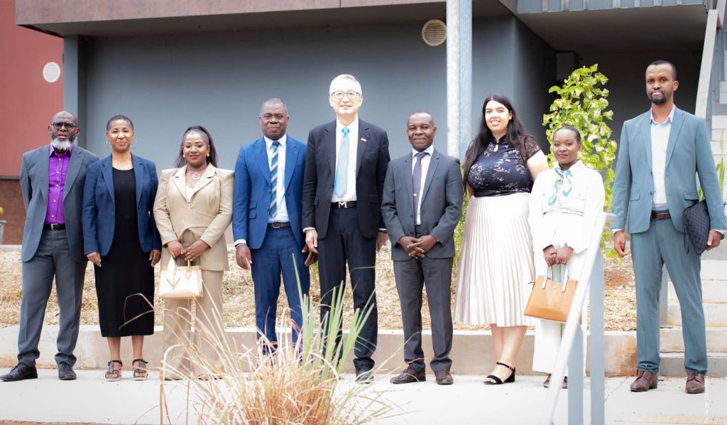 Quels projets d&rsquo;avenir révolutionnent l&rsquo;Outre-mer ? Visite diplomatique d&rsquo;exception à la Ville de Dembéni à Mayotte !