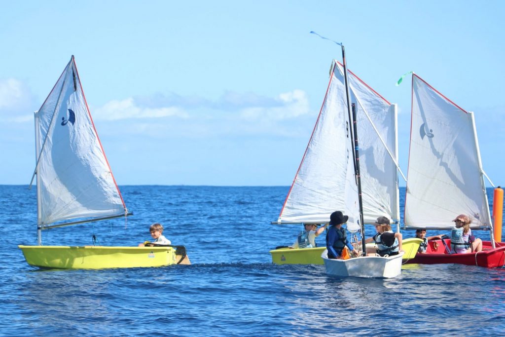 Comment Faire Découvrir les Sports Nautiques aux Enfants au Lagon de Trou d&rsquo;Eau à La Réunion ?