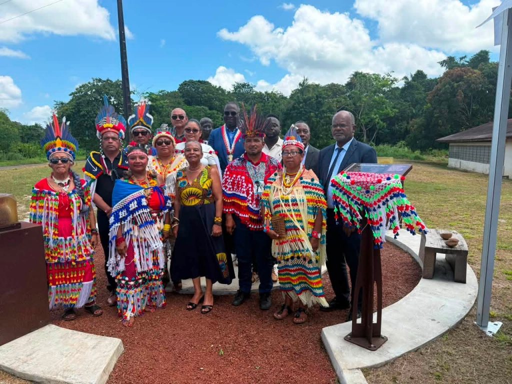 Comment vivre les Journées des peuples autochtones à Iracoubo en Guyane : un voyage de mémoire et de culture en Outre-mer