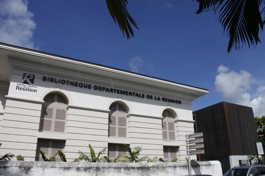 Que faire à Saint-Denis ? Explorez la culture créole à la Bibliothèque départementale de la Réunion en Outre-mer