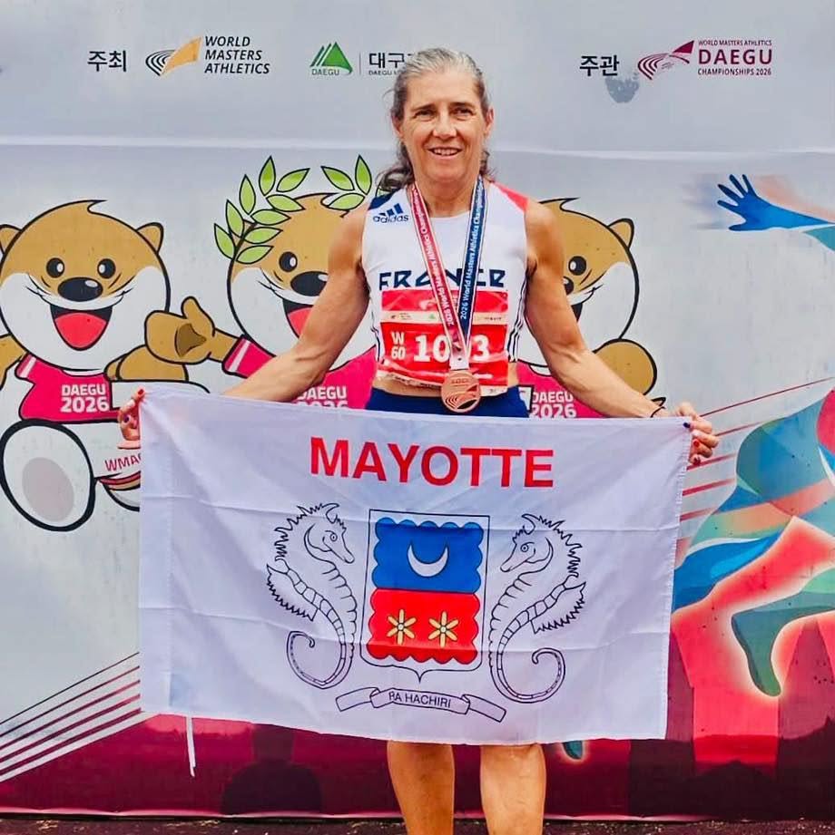 Où voyager à Mayotte pour fêter l&rsquo;excellence sportive ? Le sacre de Béatrice Peltier Belhoste à Mamoudzou illumine l&rsquo;Outre-mer !