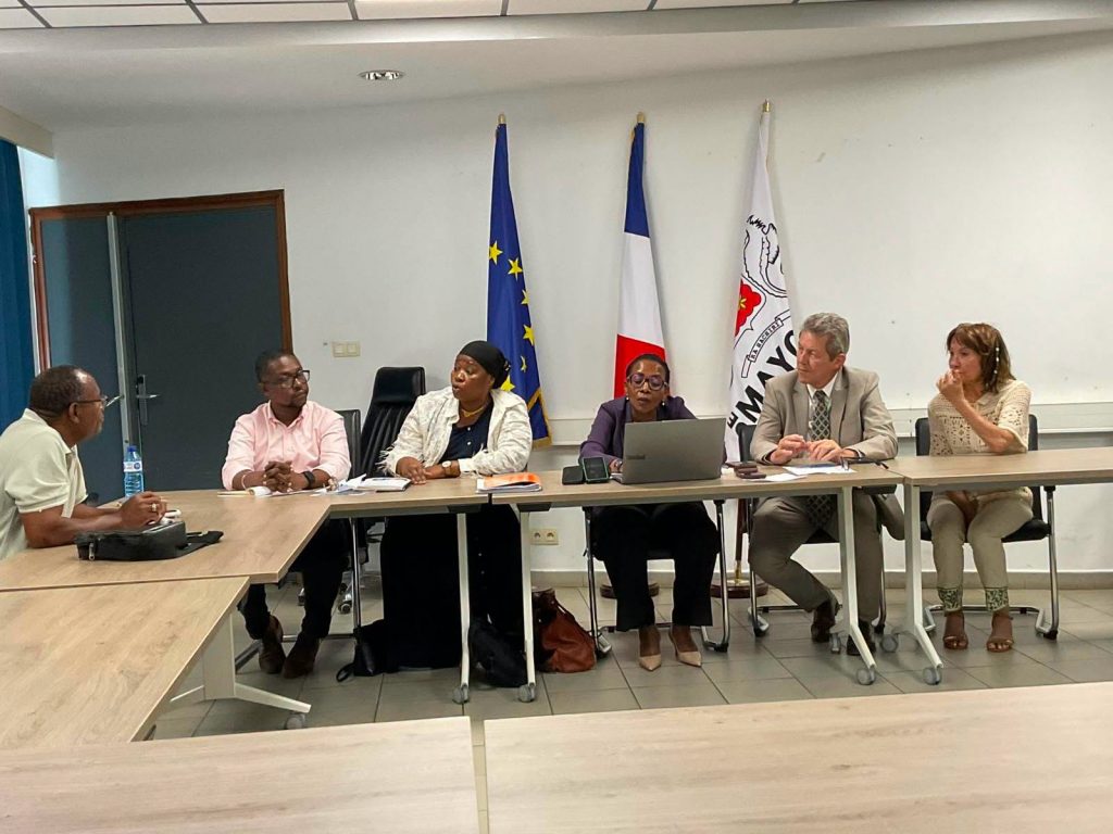 Où voyager dans le canal du Mozambique : Pourquoi la transition au port de Longoni rassure dans le Département-Région de Mayotte en Outre-mer