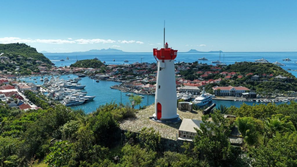 Que faire pour la Saint-Barthélemy ? Célébrez la tradition avec Saint-Barth Tourisme en Outre-mer !
