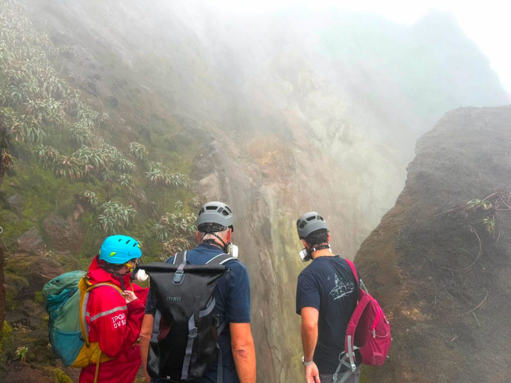 Randonnée à la Soufrière en Guadeloupe : Le Préfet de la Guadeloupe fait le point sur la sécurité et l&rsquo;accès au volcan