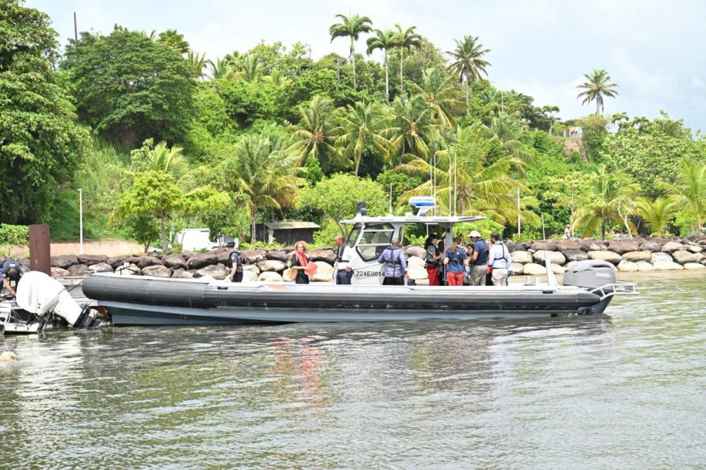 Tourisme éco-responsable et protection du littoral : Comment la visite de la Directrice générale des Outre-mer renforce la lutte contre les sargasses dans la Ville de Petit-Bourg en Guadeloupe ?
