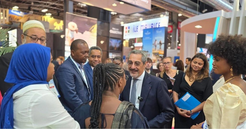 Que faire lors de votre séjour à Mayotte : l&rsquo;Office de Tourisme de la Cadema séduit le gouvernement au salon IFTM Top Resa pour faire rayonner l&rsquo;Outre-mer