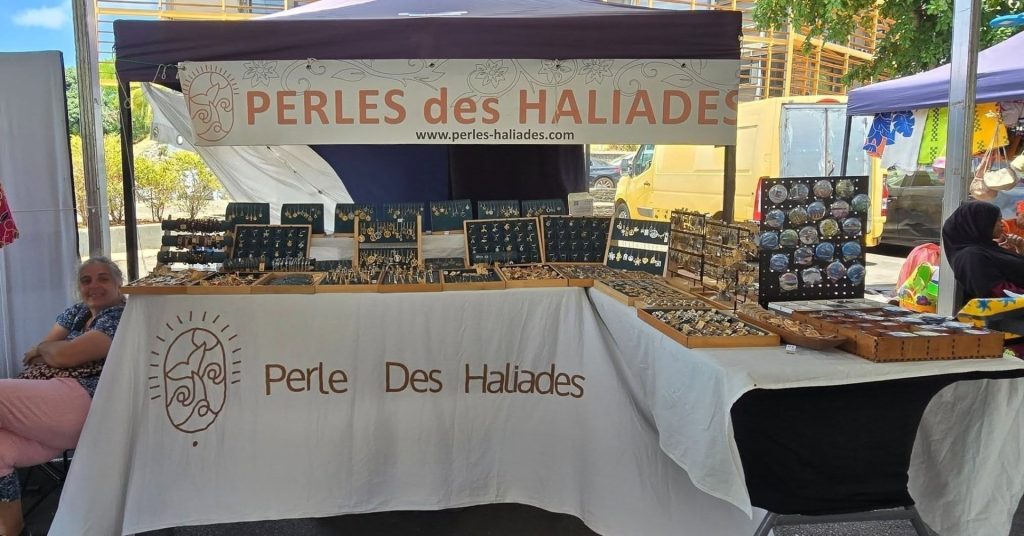 Quoi faire à Mayotte ? Découvrez les trésors du marché artisanal de Mamoudzou en Outre-mer
