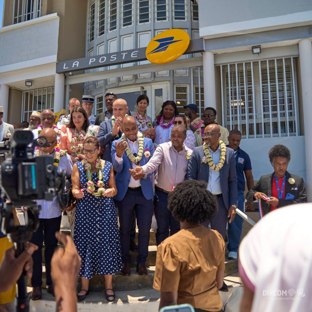 Services publics et renaissance urbaine : comment la réouverture de La Poste à Mamoudzou dynamise l&rsquo;Outre-mer à Mayotte ?