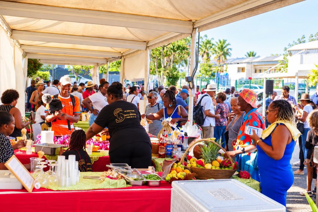 Comment l&rsquo;initiative « Nou Ka Planté » au Lamentin en Guadeloupe réinvente l&rsquo;agrotourisme et l&rsquo;autonomie alimentaire en Outre-mer
